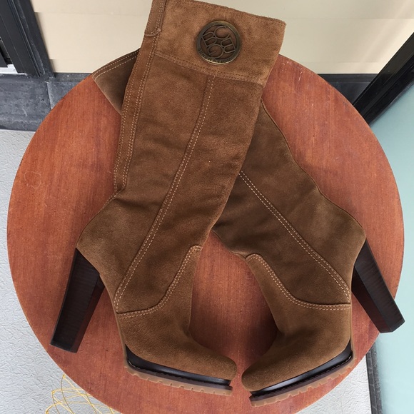 BNWOT BCBG Generation leather boots - Picture 1 of 4